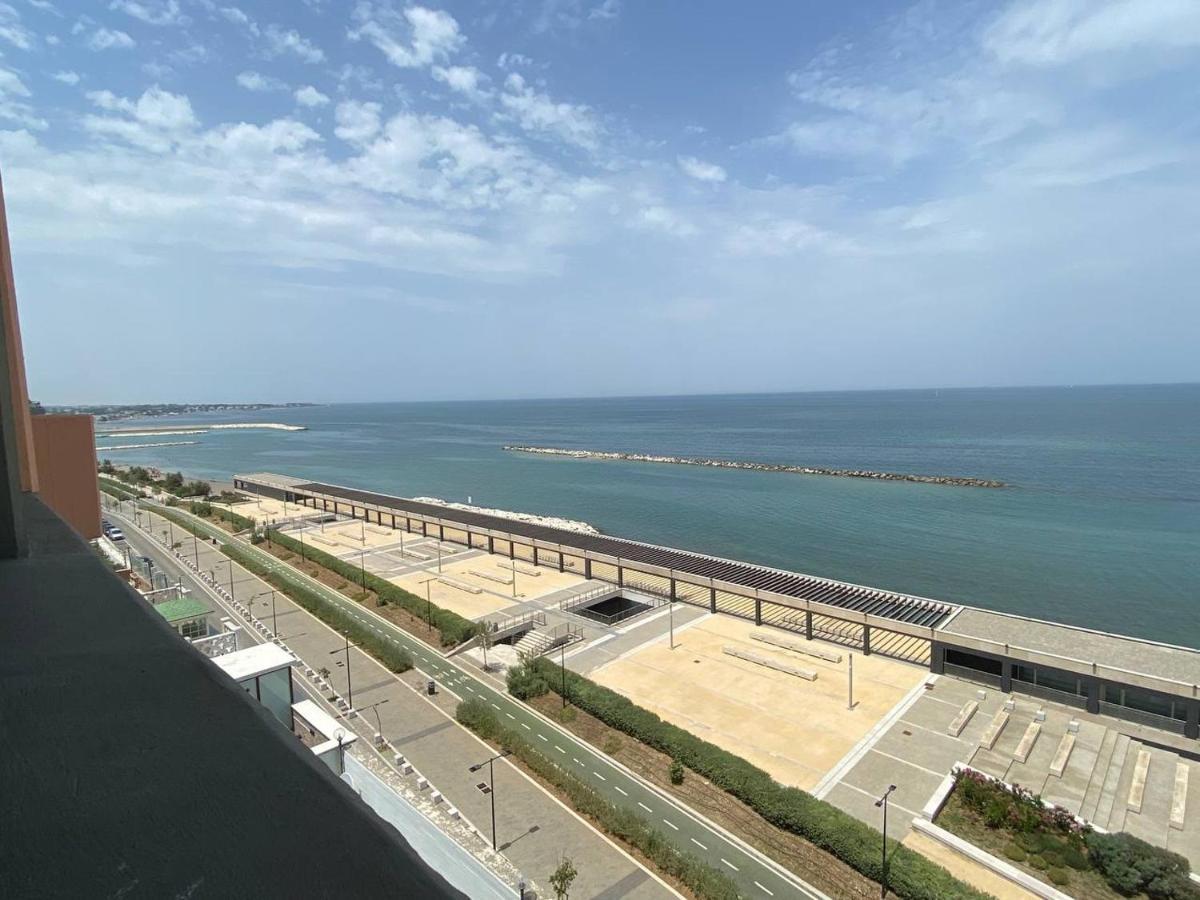 Fronte Mare By Apulia Accommodation Bari Extérieur photo