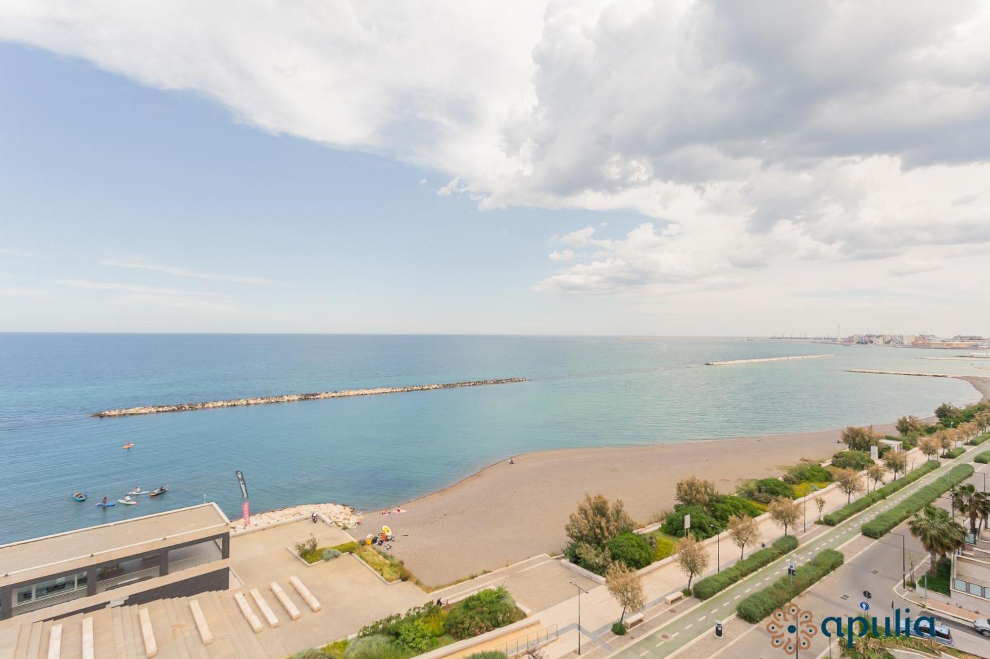 Fronte Mare By Apulia Accommodation Bari Extérieur photo